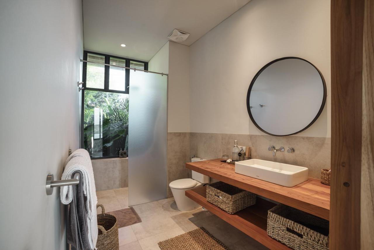 Villa Utamaro Bumbang Buitenkant foto